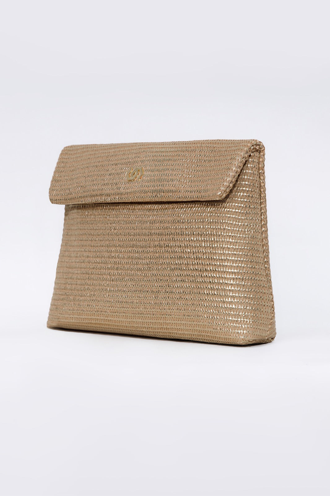 Co-Raffia Mettalic Pouch