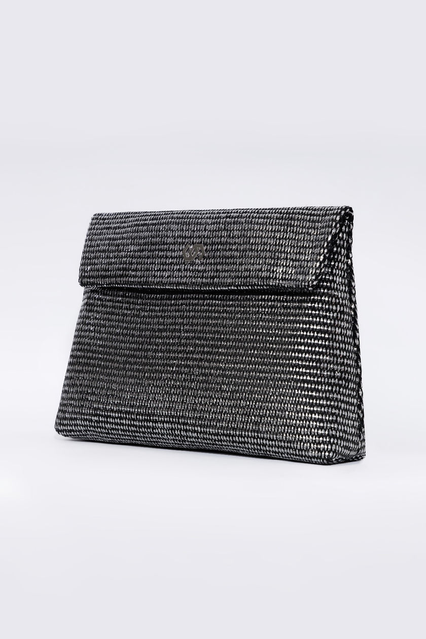 Co-Raffia Mettalic Pouch