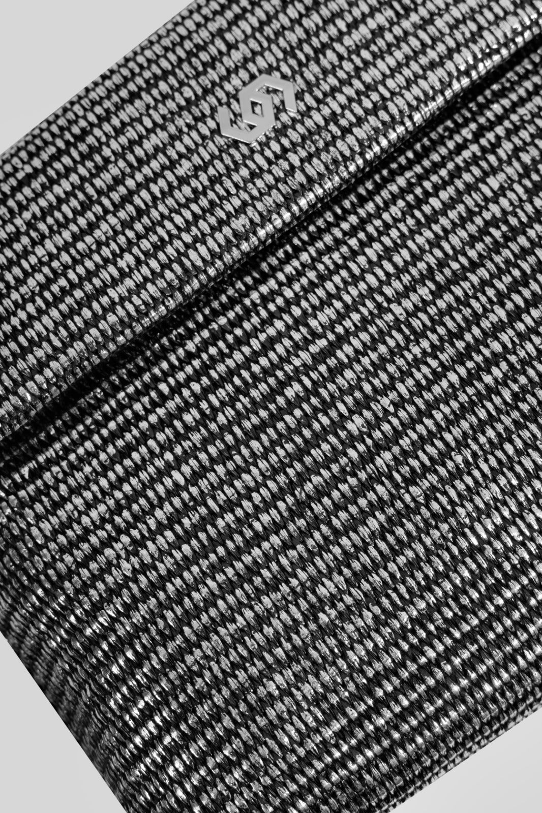 Co-Raffia Mettalic Pouch