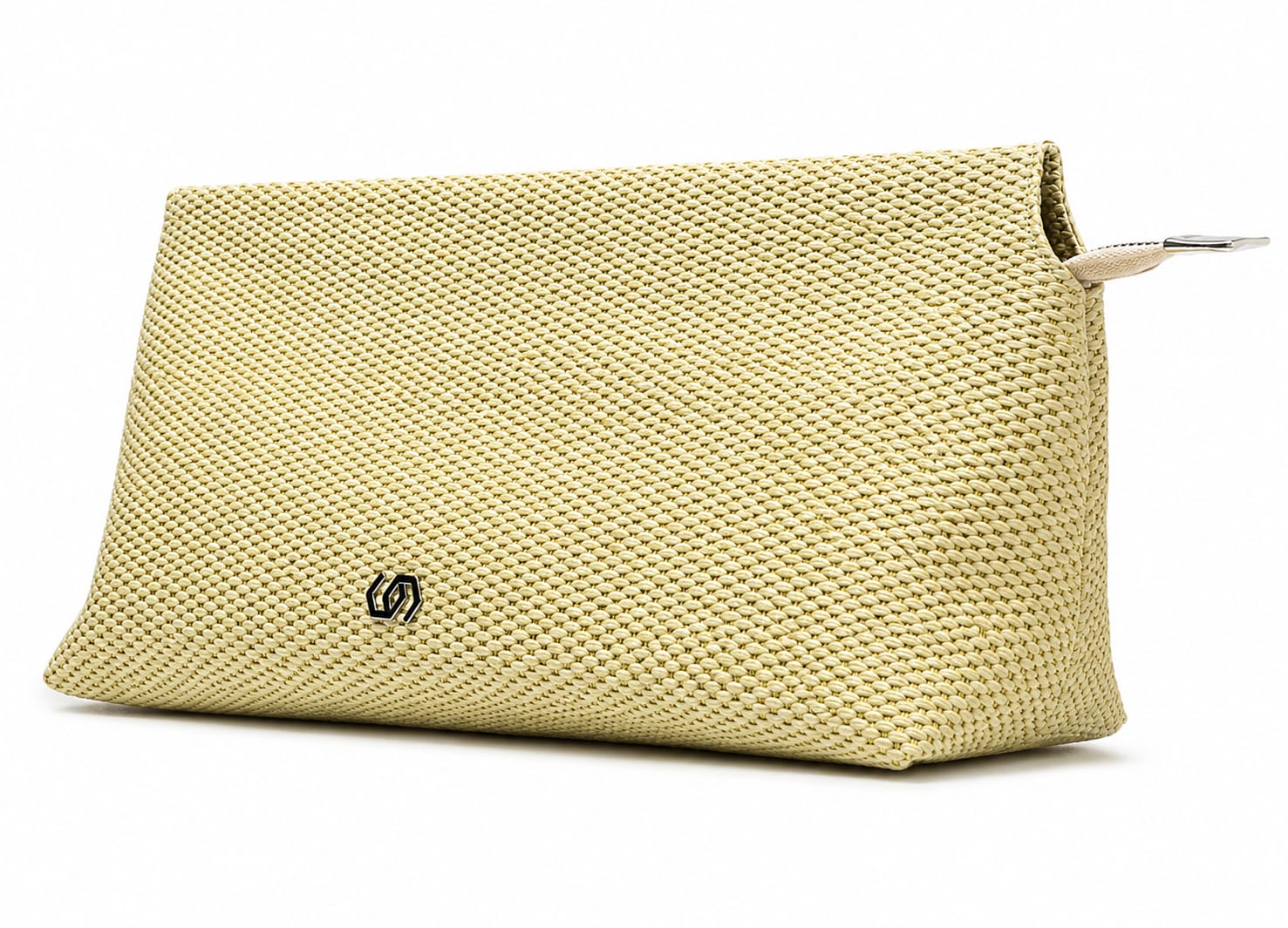Pouchy Raffia